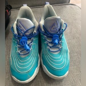 Boys nike shoes